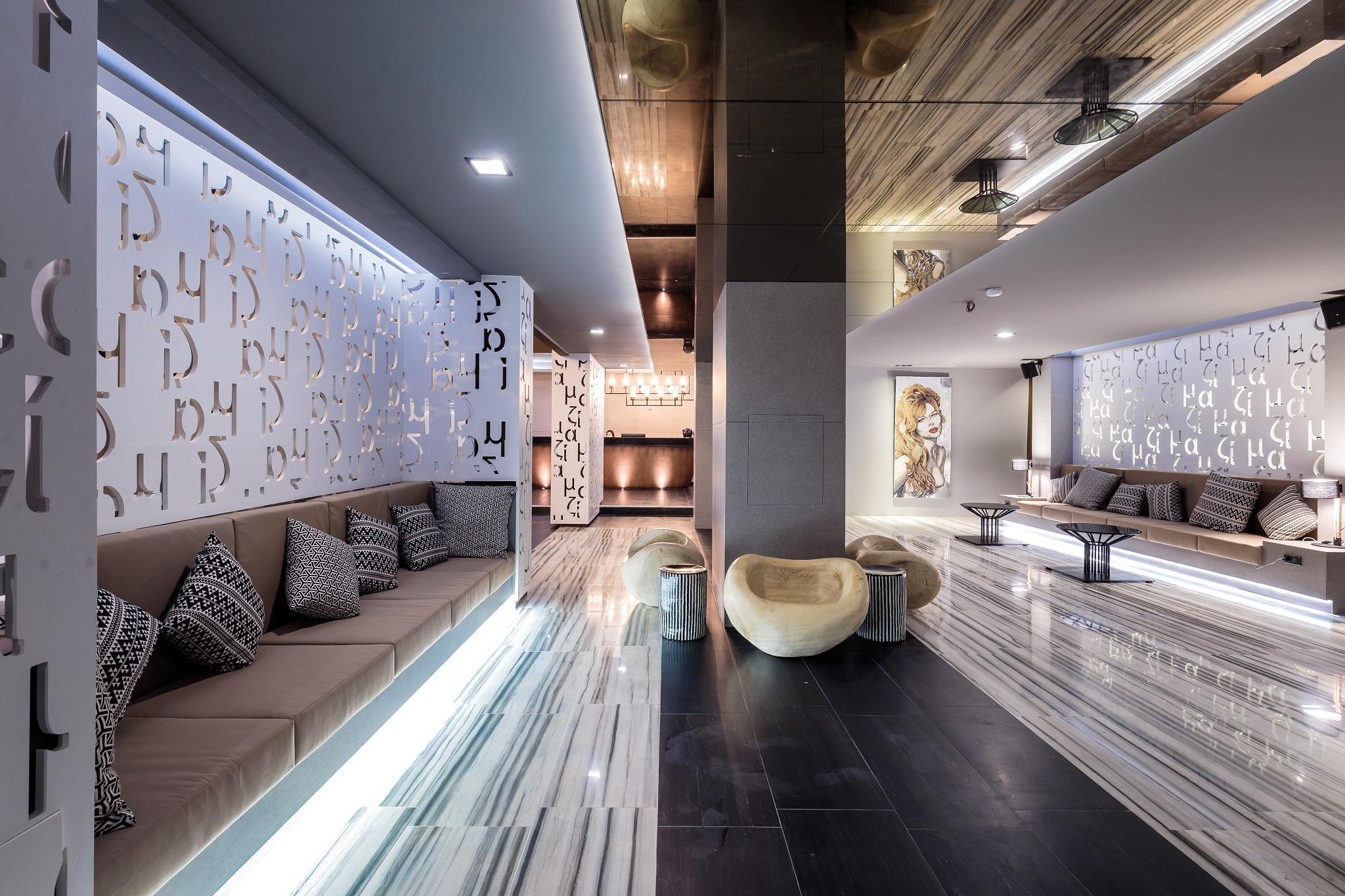 Hotell Mazi Design By Kalima Patong