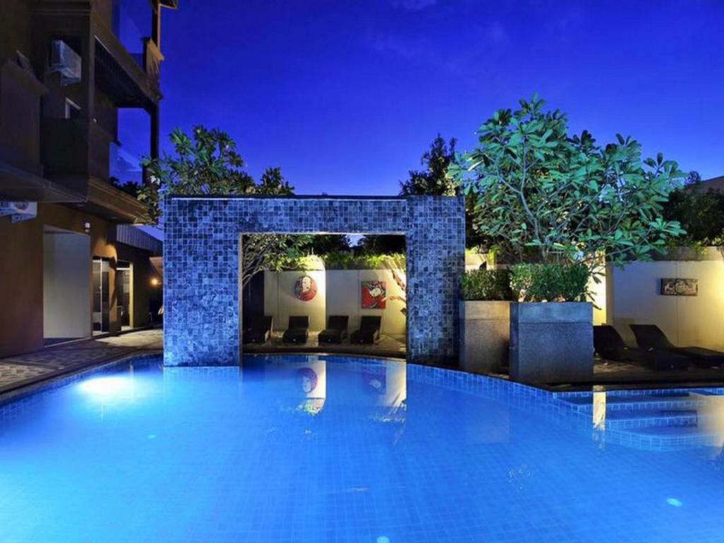 Hotell Mazi Design By Kalima Patong